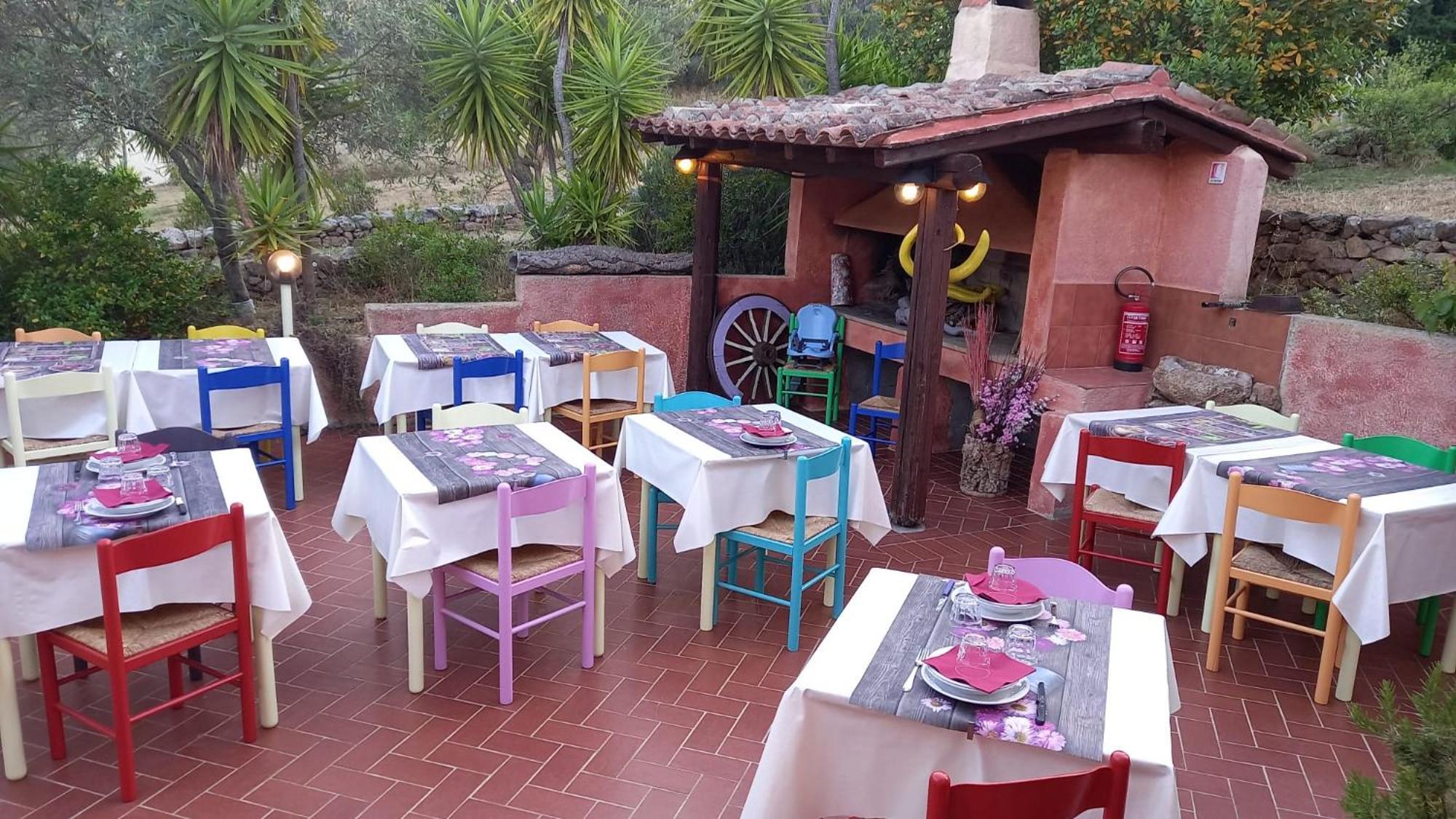 Agriturismo Agrisole Olbia Buitenkant foto