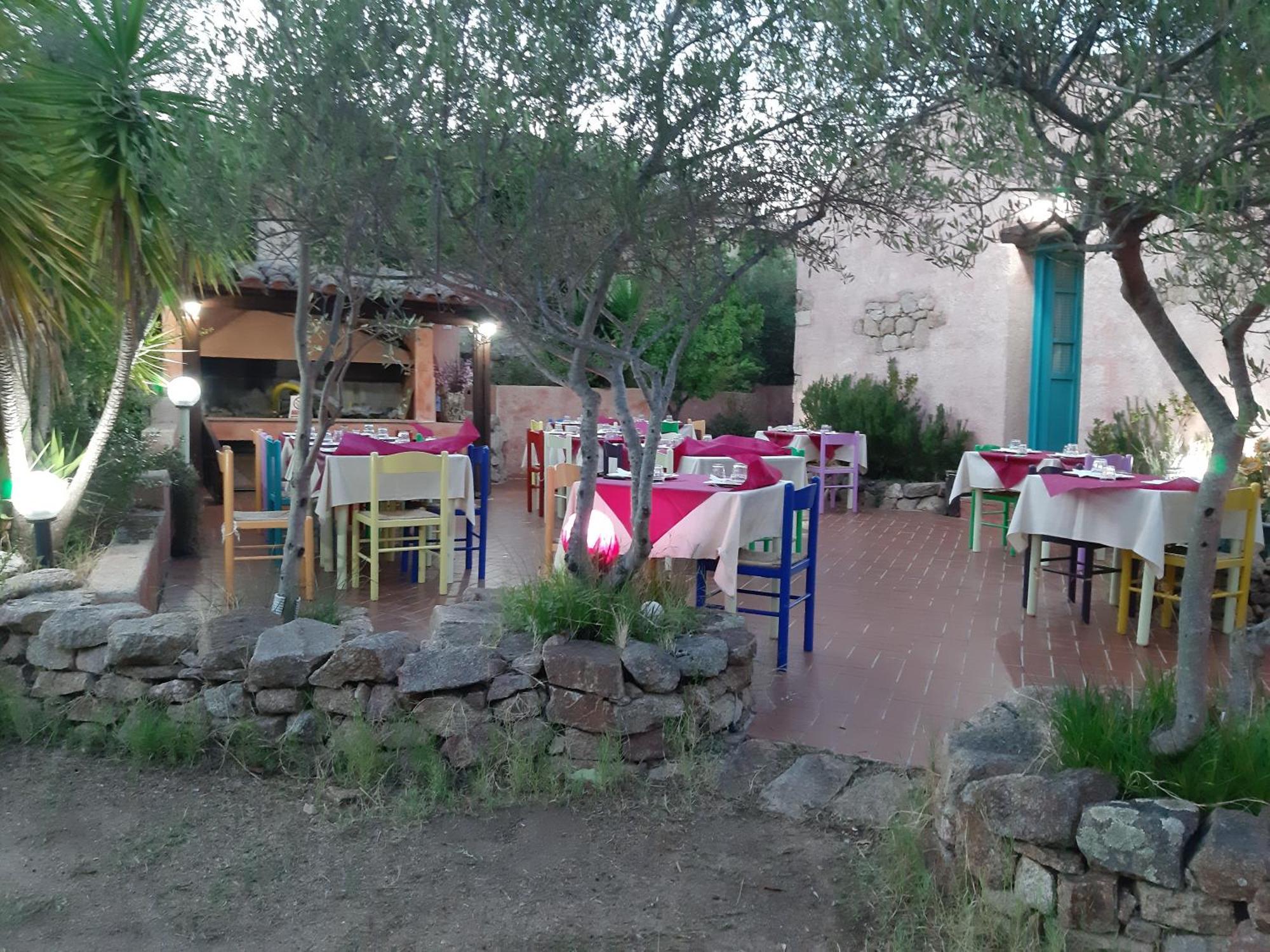 Agriturismo Agrisole Olbia Buitenkant foto